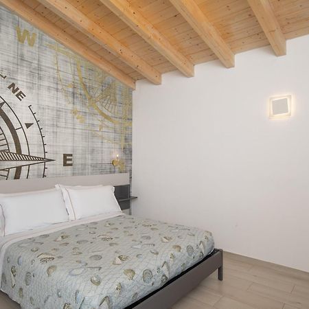 Theodore Rooms 圣特奥多罗 外观 照片