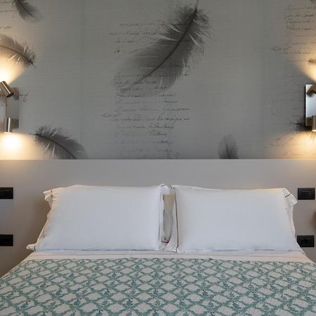 Theodore Rooms 圣特奥多罗 外观 照片